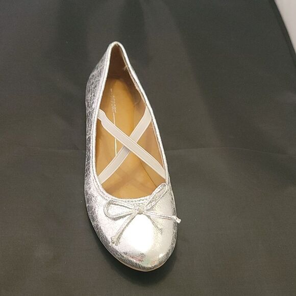 BRAND NEW REPORT TAELOR CRISSCROSS STRAP BOWNOT WOMEN'S FLAT SHOE - Picture 8 of 16